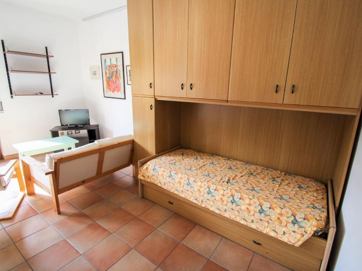 Apartment Residenza Agrifoglio-16 By Interhome Luino Exterior photo